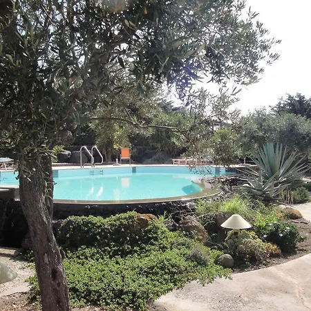 Holiday home Dammusi Bernardo *