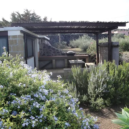 Holiday home Dammusi Bernardo