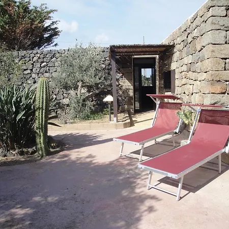 Dammusi Bernardo Pantelleria
